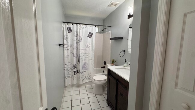 property at 4417 Siesta Ct