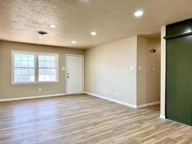 5459 6th Pl in Lubbock, TX - Building Photo - Building Photo