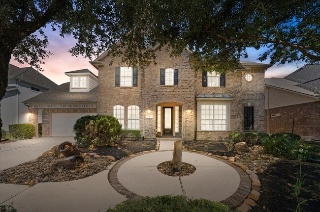 property at 7 N Beech Springs Cir