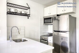 317 E 5th St in New York, NY - Building Photo - Building Photo
