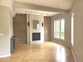 2109 W Polk St in Chicago, IL - Building Photo - Building Photo
