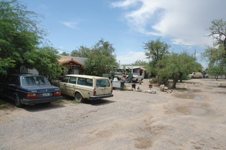 231-247 E Delano St in Tucson, AZ - Building Photo - Building Photo