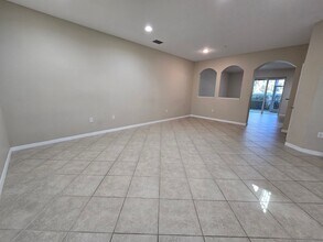 5490 Soapstone Pl in Sarasota, FL - Building Photo - Building Photo