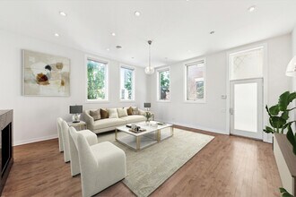 660 W Fulton St in Chicago, IL - Building Photo - Building Photo