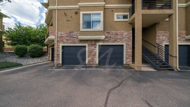 1875 Montura View in Colorado Springs, CO - Building Photo - Building Photo