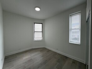 4832 N Winthrop Ave, Unit 2W in Chicago, IL - Building Photo - Building Photo