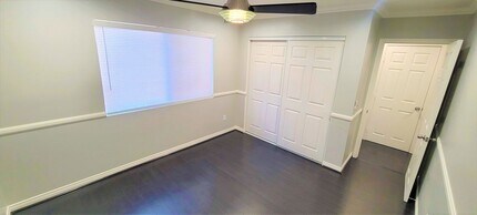 9001 Paddington Dr in Riverside, CA - Foto de edificio - Building Photo