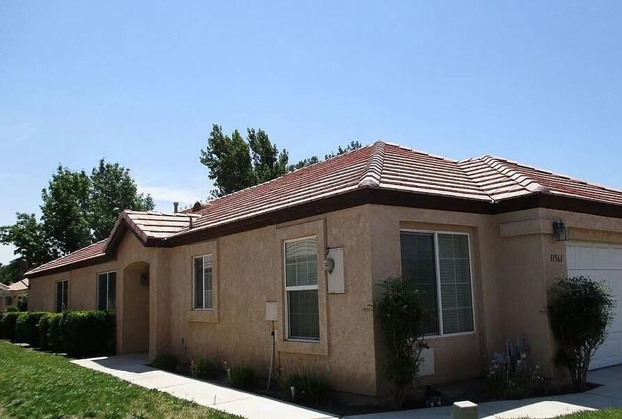 11561 Park Ln in Apple Valley, CA - Building Photo