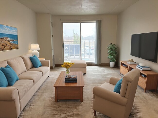 Lake Pointe in Ypsilanti, MI - Foto de edificio - Building Photo