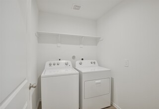 23604 Nectar Crst Hts in Splendora, TX - Building Photo - Building Photo