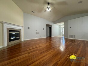 2036 Reserve Blvd in Gulf Breeze, FL - Building Photo - Building Photo