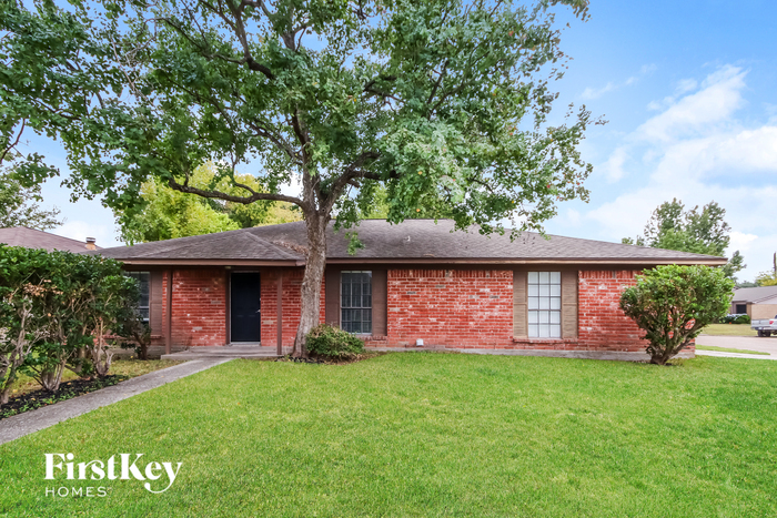 11502 Dovedale Ct, Unit 1951 Southampton Road - I-1 in Houston, TX - Building Photo