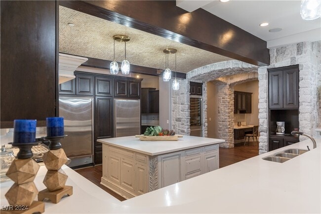 property at 8 Rue Mediterra Dr