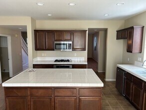 29585 Peacock Mountain Dr in Menifee, CA - Foto de edificio - Building Photo