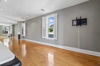 1343 Q St NW, Unit B in Washington, DC - Building Photo - Building Photo
