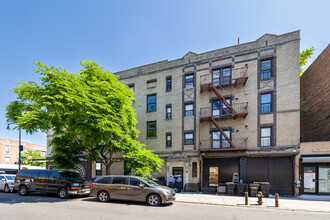 4923 13th Ave in Brooklyn, NY - Foto de edificio - Building Photo