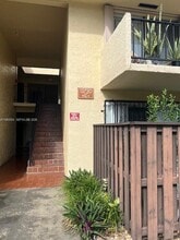 13720 SW 90th Ave in Miami, FL - Building Photo - Building Photo