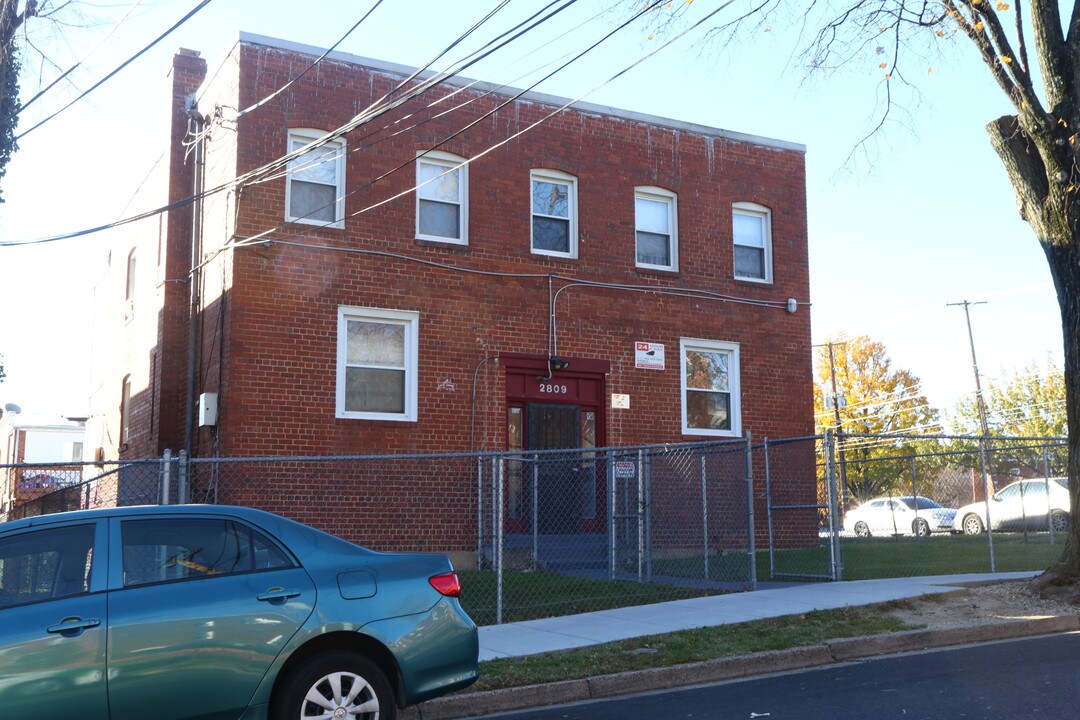 2809 Gainesville St SE in Washington, DC - Building Photo