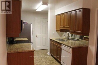 233 Beecroft Rd in Toronto, ON - Building Photo - Building Photo