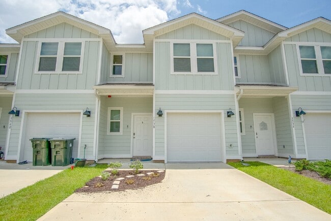 property at 1538 Iroquois Ct