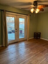 655 Comstock Ave in Elmhurst, IL - Building Photo - Building Photo