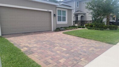3283 Stratton Cir in Kissimmee, FL - Building Photo - Building Photo