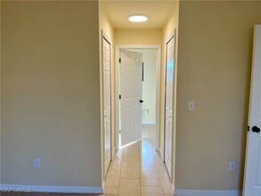 704 NE 2nd Pl in Cape Coral, FL - Building Photo - Building Photo