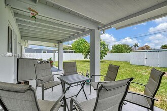 1420 NE 11th St in Homestead, FL - Building Photo - Building Photo