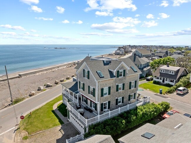 property at 43 Oceanside Dr