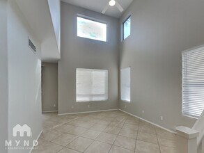 2121 N 29th Pl in Mesa, AZ - Building Photo - Building Photo