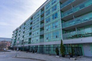60-160 Fairfax Crescent in Toronto, ON - Building Photo