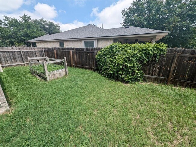 1006 Chardonnay Crossing in Leander, TX - Building Photo - Building Photo
