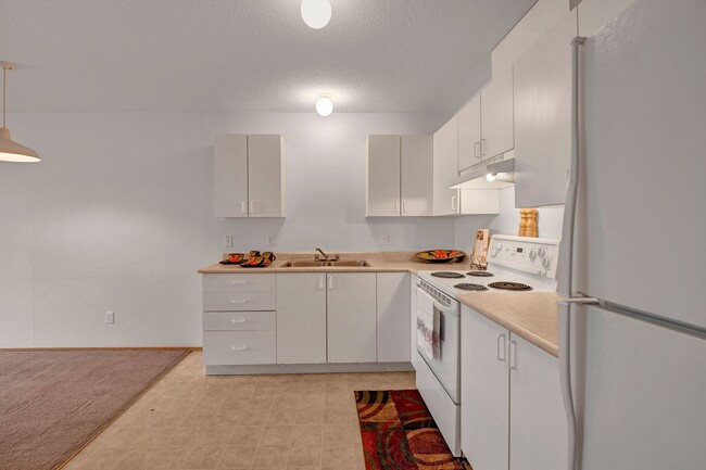 Carrington Place in Grande Prairie, AB - Building Photo - Building Photo