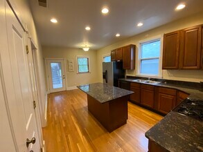 1652 W Grace St in Chicago, IL - Building Photo - Building Photo