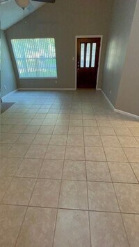 10739 Highland Woods Dr photo'
