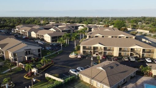 5323 Summerlin Rd in Ft. Myers, FL - Foto de edificio