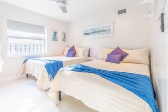212 SW 2nd Pl in Dania Beach, FL - Building Photo - Building Photo