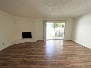 634 Lelandhaven Way in Sacramento, CA - Building Photo - Building Photo