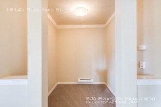 16141 Cleveland St-Unit -#602 in Redmond, WA - Building Photo - Building Photo