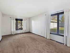 5112 41st Ave S in Minneapolis, MN - Building Photo - Building Photo