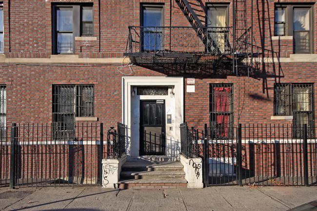 448 Chauncey St in Brooklyn, NY - Building Photo - Building Photo