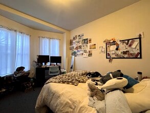 616 Columbus Ave, Unit 5F in Boston, MA - Foto de edificio - Building Photo