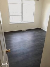 46 Vaughan Dr in Newark, NJ - Building Photo - Building Photo