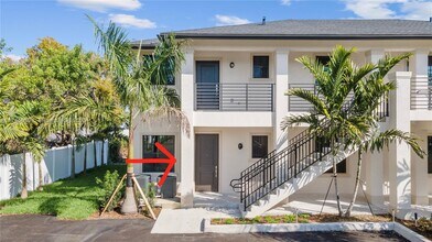 5745 SW 44th St-Unit -101 in Davie, FL - Building Photo - Building Photo