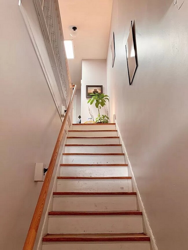 2223 Parkwood Ave in Richmond, VA - Building Photo - Building Photo