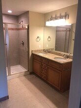 North McKnight Condos in St. Louis, MO - Foto de edificio - Building Photo