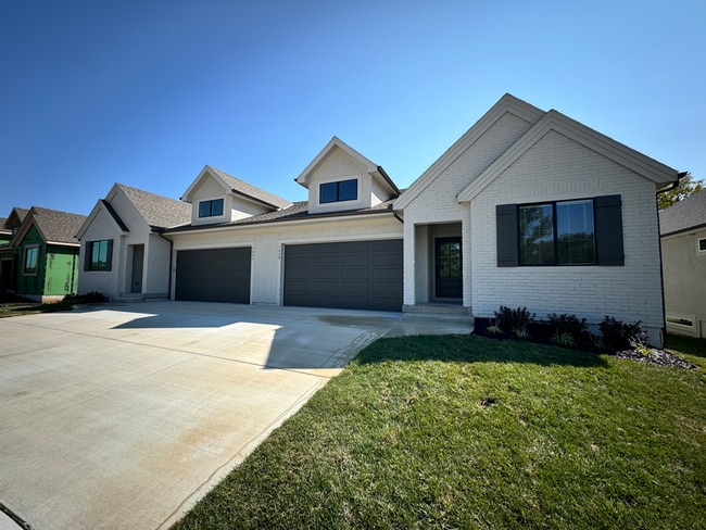 property at 1439 SW Winthrop Dr