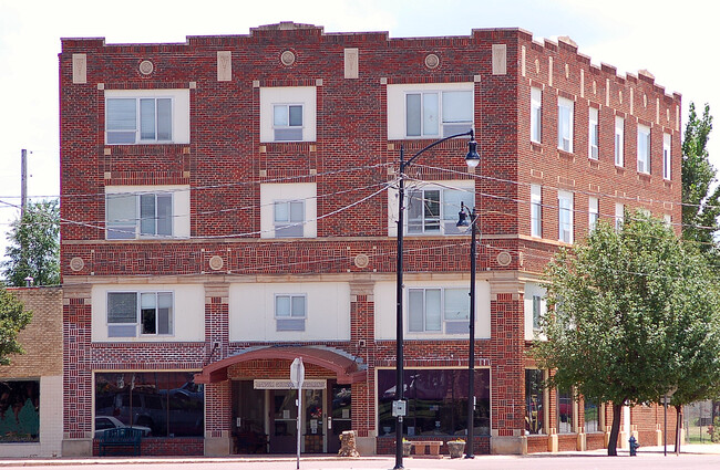 Mangum Golden Age Apartments in Mangum, OK - Foto de edificio - Building Photo