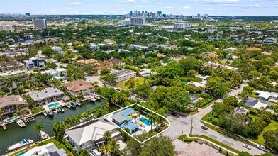 1524 Bayview Dr in Fort Lauderdale, FL - Building Photo - Building Photo