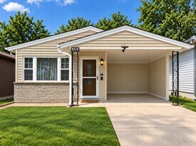 8029 Lakewood Ave in Affton, MO - Building Photo